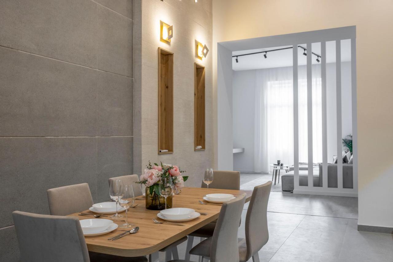 Luxurious & Spacious With Balcony Apartmán Budapešť